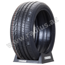 Pzero Luxury Saloon 255/40 R20